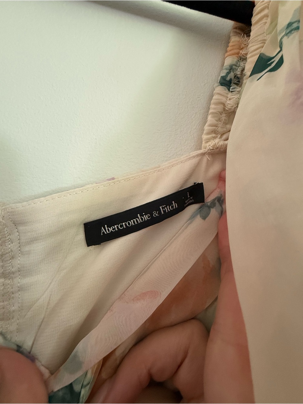 Abercrombie & Fitch Cream Floral Off-Shoulder Maxi Dress - Picture 2 of 5
